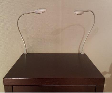 bedlamp met ledlicht te bevestigen aan hoofdbord of nachtkast -minet